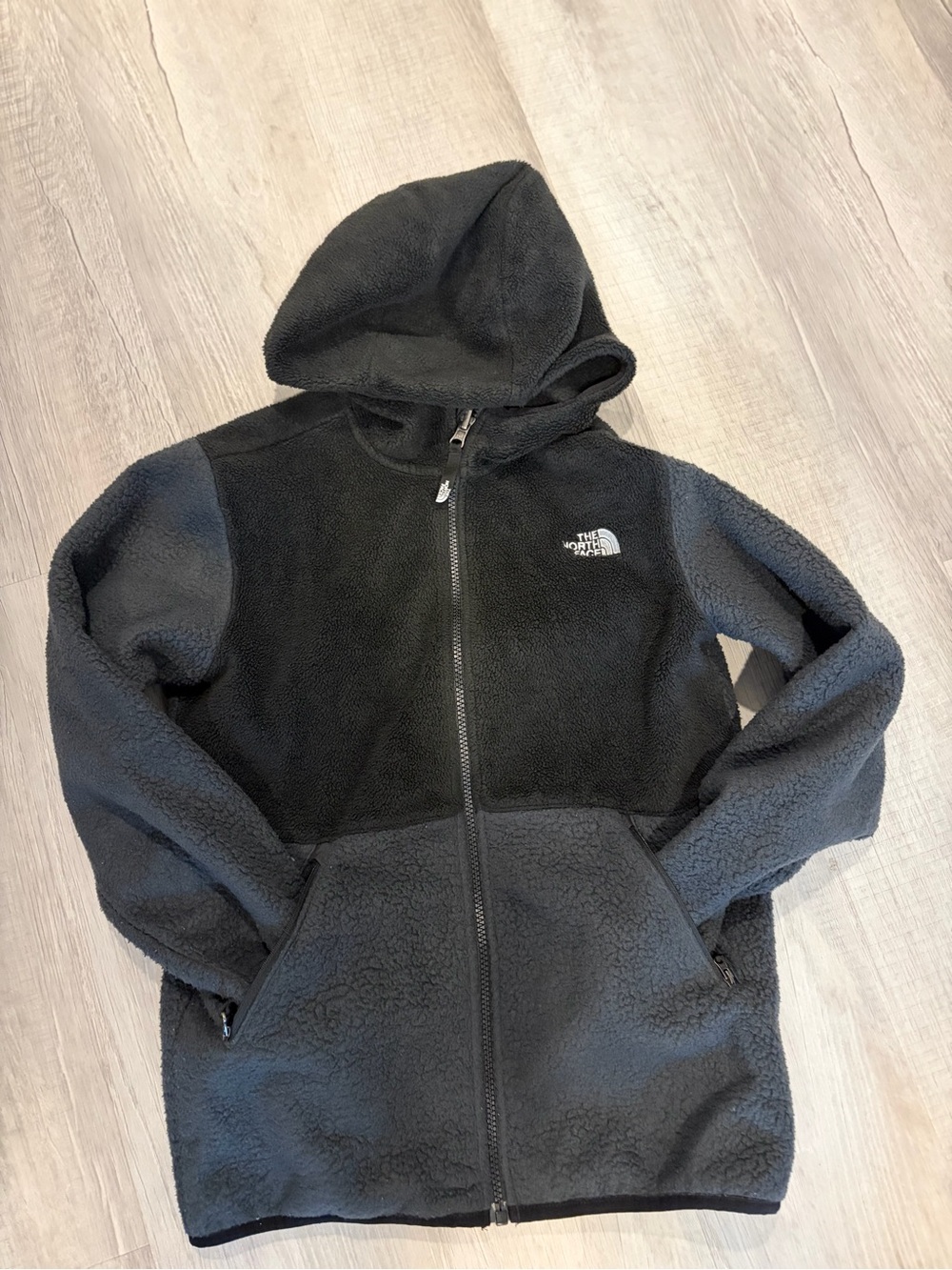 The North Face Kids' Two-Tone Black & Charcoal Hooded Sherpa Jacket